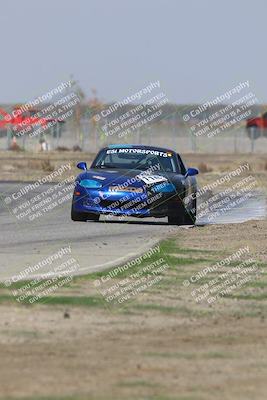 media/Oct-25-2025-CalClub SCCA (Sat) [[34c778dfbe]]/Group 4/Qualifying/